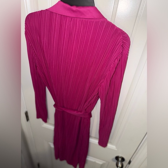 Mango Pink Wrap Dress with Notched Collar and Bishop Sleeves - Picture 12 of 13
